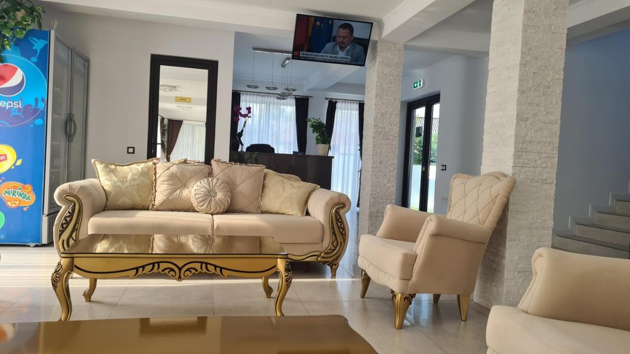 Pensiunea Gold Wellness&Spa Chiscau Buitenkant foto